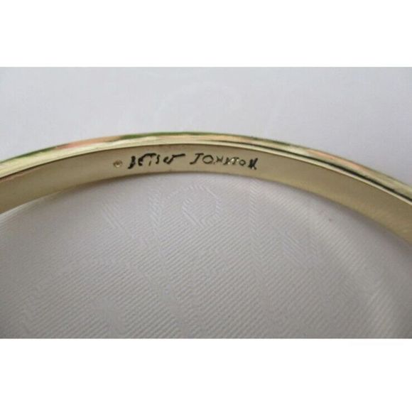 Betsy Johnson Pink Enamel AB Rhinestone Flower Hinge Bangle Bracelet - Picture 13 of 13